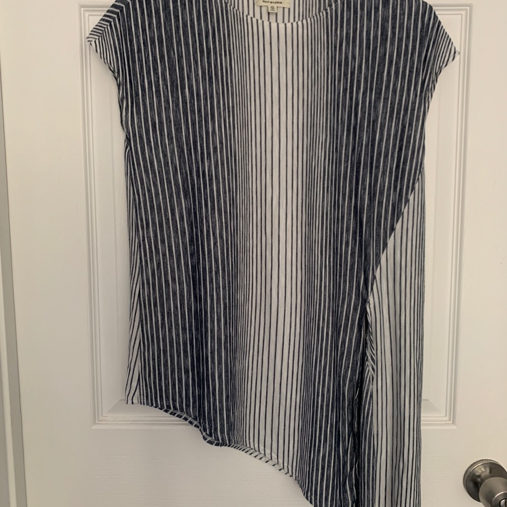 Max studio t-shirt